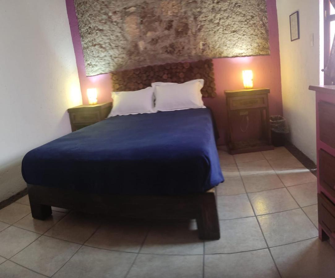Hotel Bacantes *